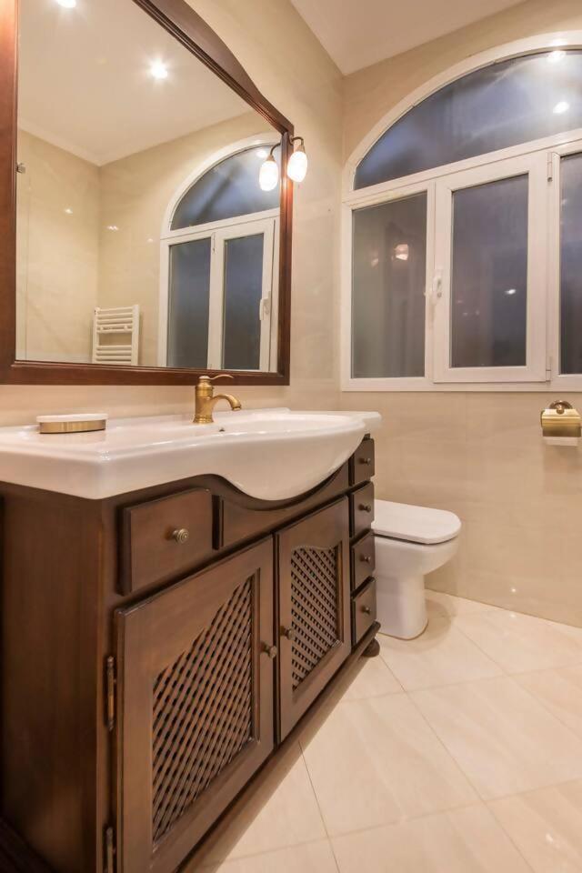 Apartament Lujo Y Comodidad Tu Refugio Con Estilo Y Amplitud